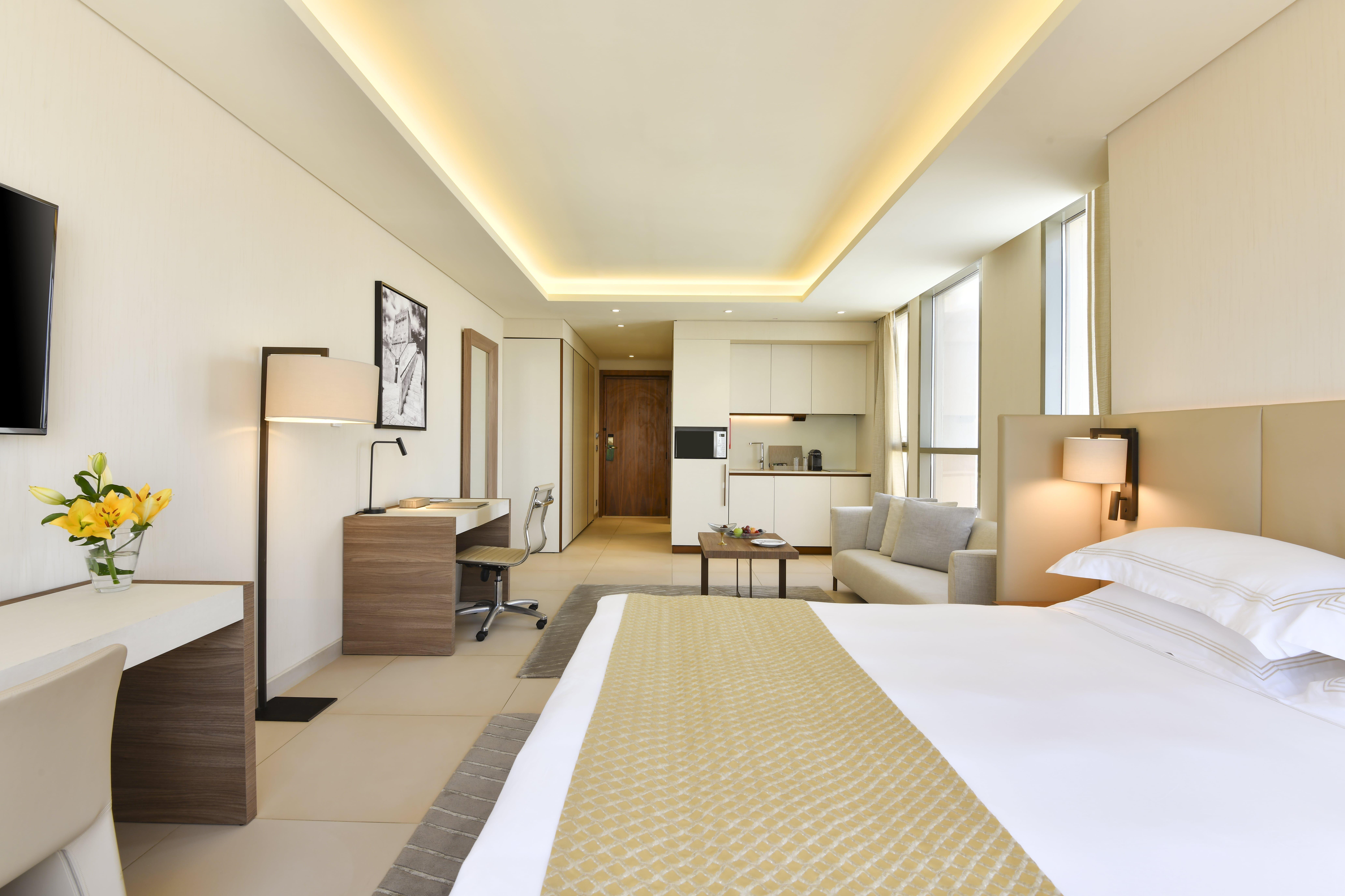 Voco Doha West Bay Suites, An Ihg Hotel Exterior photo